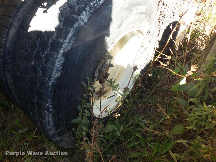 image for item DB8071 2004 Sterling L8500 ready mix truck