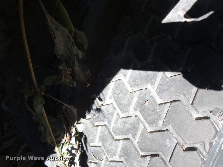 image for item DB8071 2004 Sterling L8500 ready mix truck