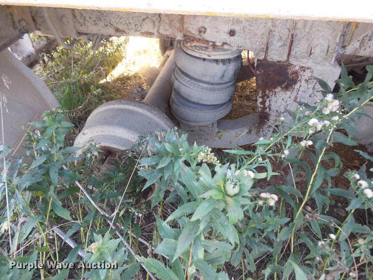 image for item DB8071 2004 Sterling L8500 ready mix truck