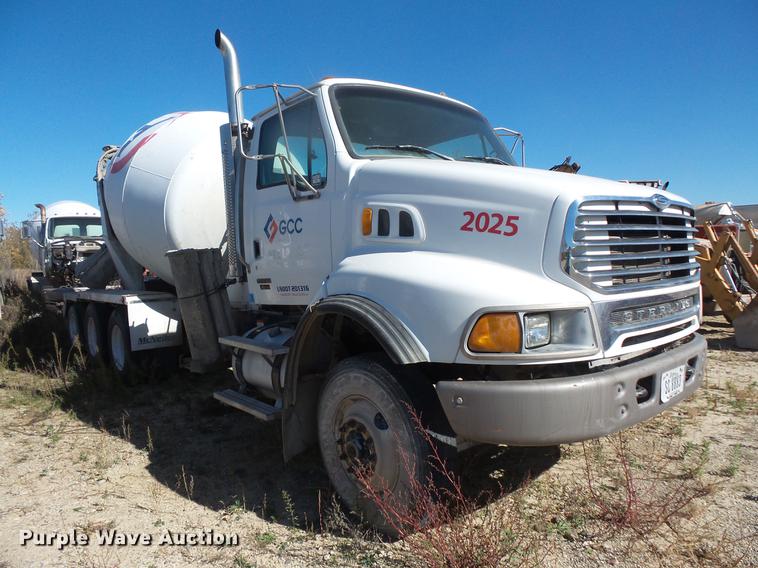 image for item DB8072 2007 Sterling L8500 ready mix truck