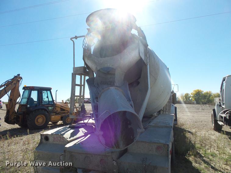 image for item DB8072 2007 Sterling L8500 ready mix truck