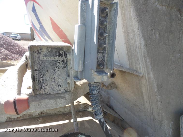 image for item DB8072 2007 Sterling L8500 ready mix truck