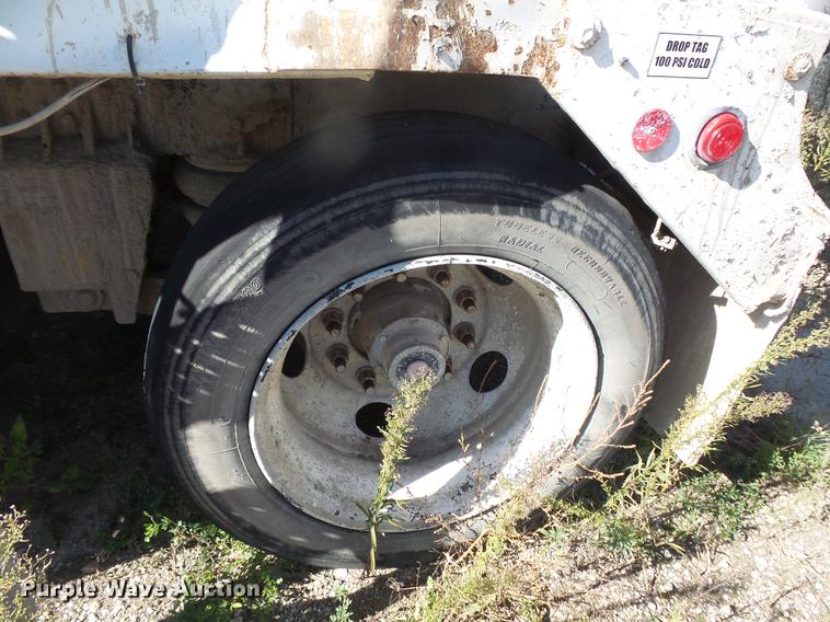 image for item DB8072 2007 Sterling L8500 ready mix truck