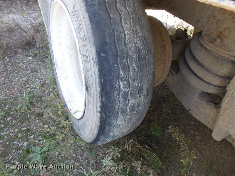 image for item DB8072 2007 Sterling L8500 ready mix truck