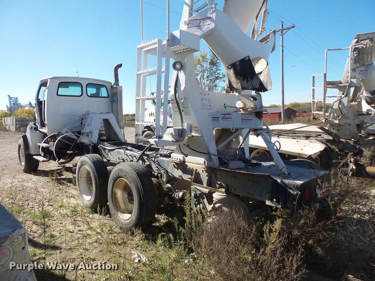 image for item DB8073 2005 Sterling L8500 ready mix truck chassis