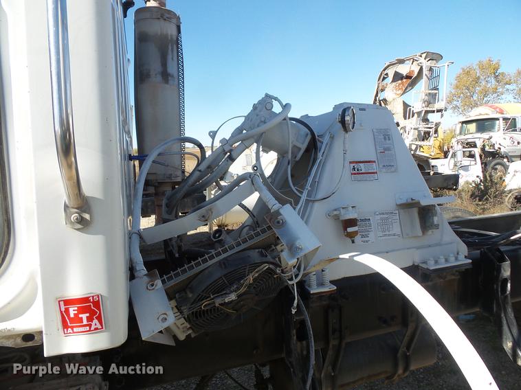image for item DB8073 2005 Sterling L8500 ready mix truck chassis