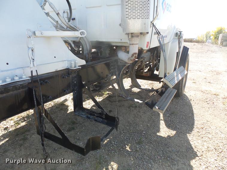 image for item DB8073 2005 Sterling L8500 ready mix truck chassis
