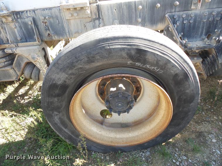 image for item DB8073 2005 Sterling L8500 ready mix truck chassis