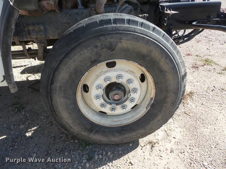 image for item DB8073 2005 Sterling L8500 ready mix truck chassis