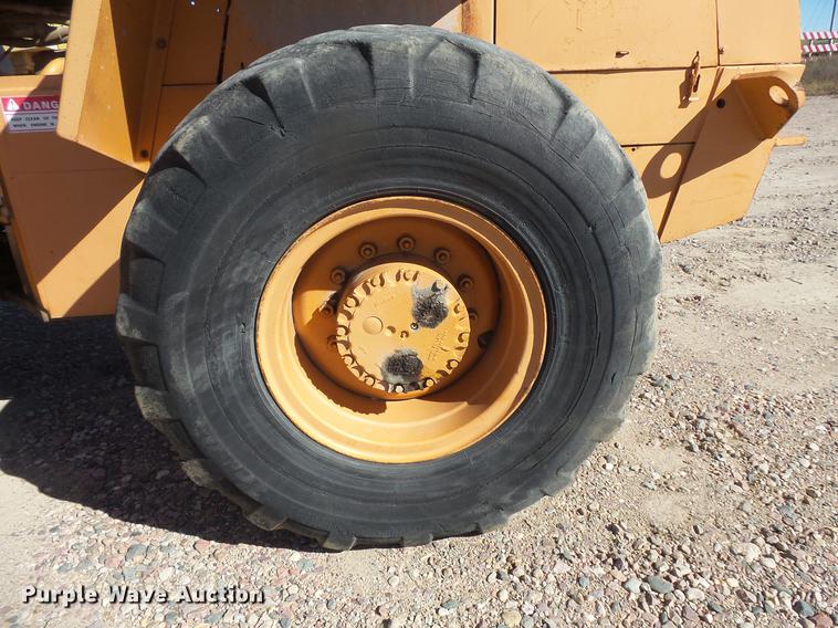 image for item DB8088 1978 Case W24C wheel loader