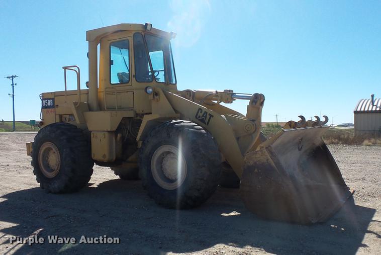 image for item DB8089 1983 Caterpillar 950B wheel loader