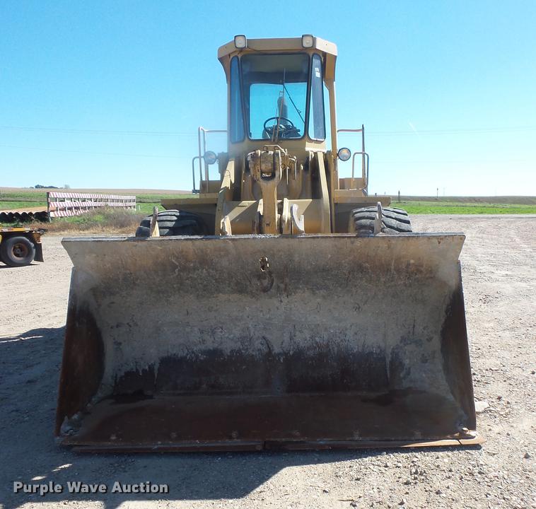 image for item DB8089 1983 Caterpillar 950B wheel loader