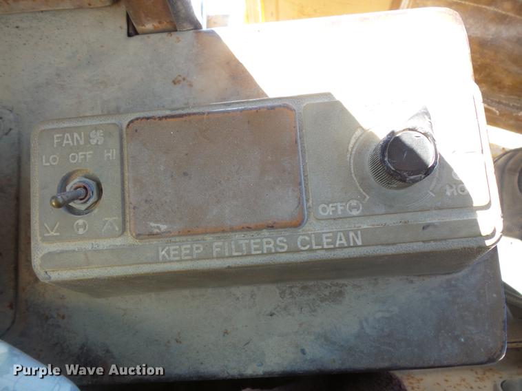 image for item DB8089 1983 Caterpillar 950B wheel loader