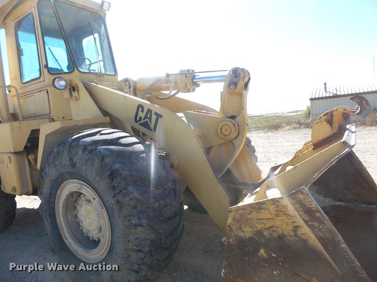 image for item DB8089 1983 Caterpillar 950B wheel loader
