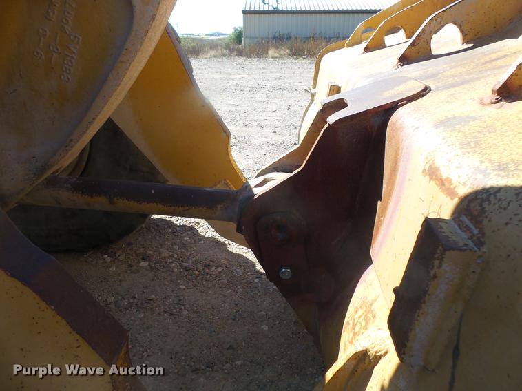 image for item DB8089 1983 Caterpillar 950B wheel loader