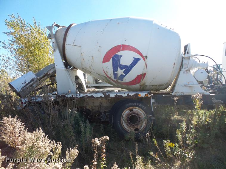 image for item DB8095 2007 Sterling L8500 ready mix truck