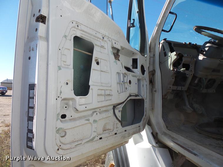 image for item DB8095 2007 Sterling L8500 ready mix truck