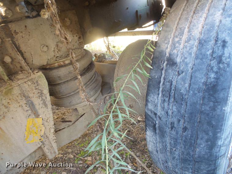 image for item DB8095 2007 Sterling L8500 ready mix truck