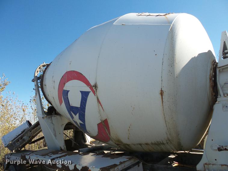 image for item DB8095 2007 Sterling L8500 ready mix truck