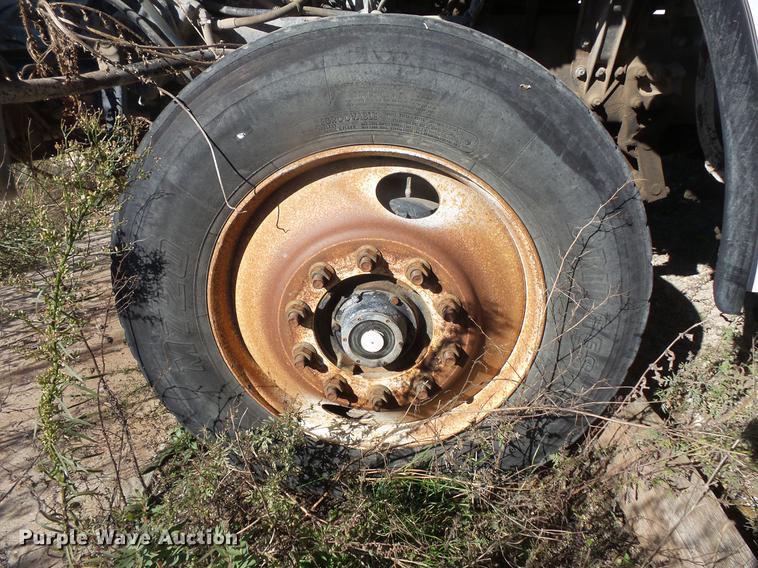 image for item DB8095 2007 Sterling L8500 ready mix truck