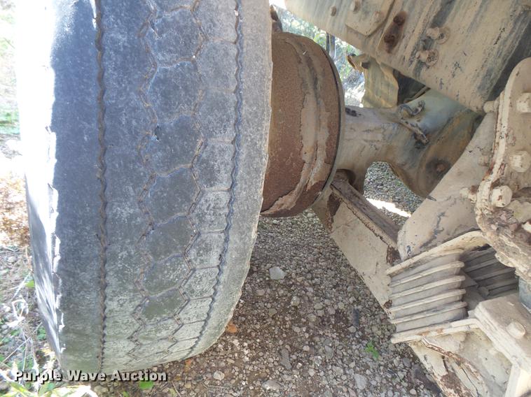 image for item DB8095 2007 Sterling L8500 ready mix truck