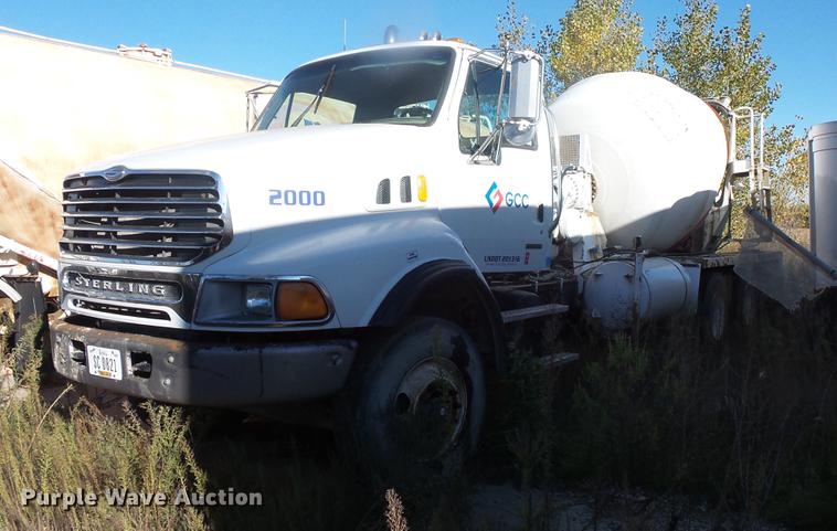 image for item DB8097 2007 Sterling L8500 ready mix truck