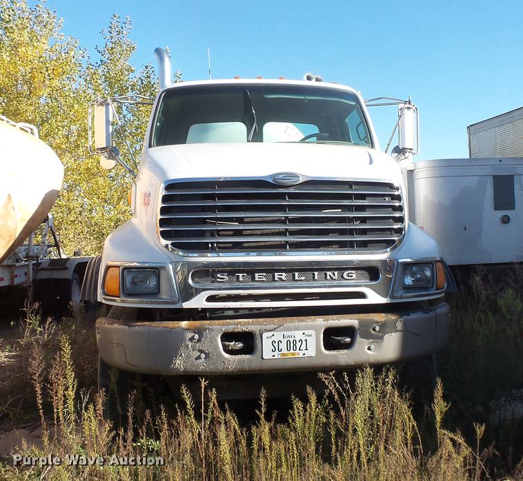 image for item DB8097 2007 Sterling L8500 ready mix truck