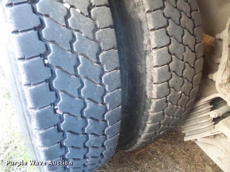 image for item DB8097 2007 Sterling L8500 ready mix truck