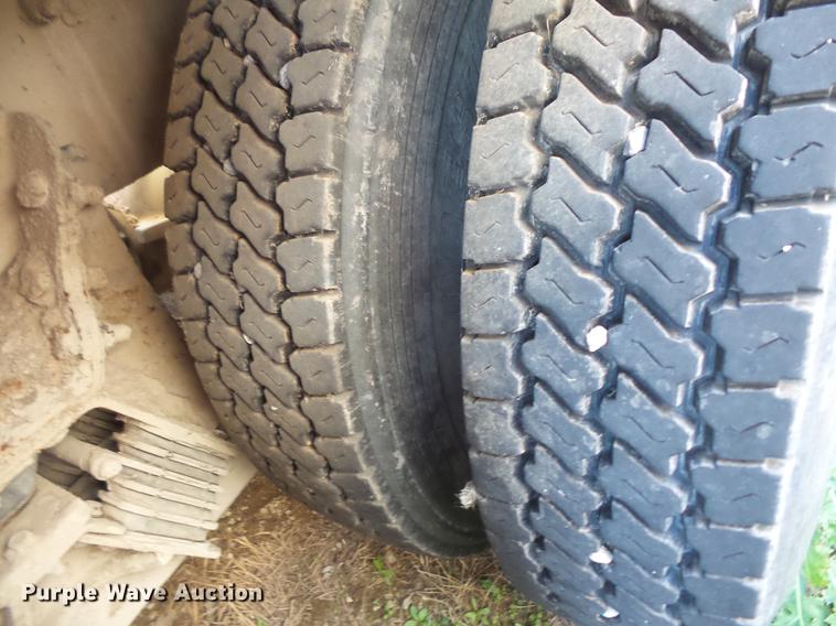 image for item DB8097 2007 Sterling L8500 ready mix truck