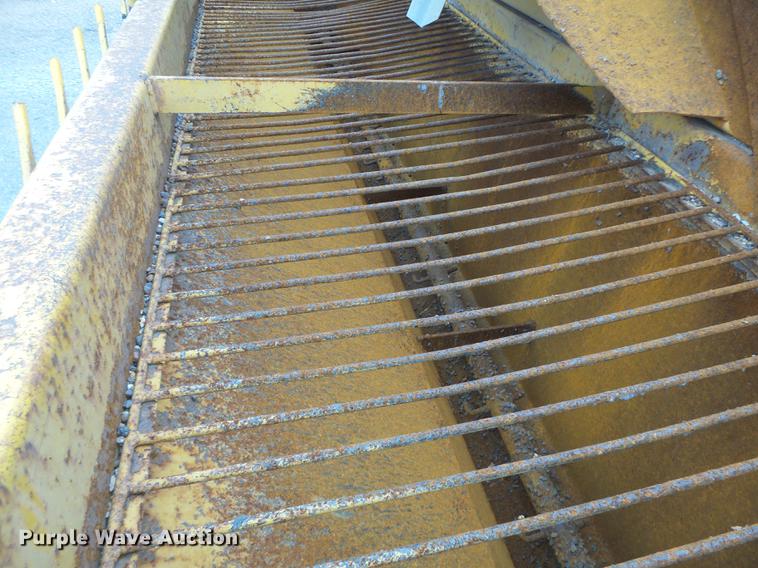 image for item DB9943 Etnyre chip spreader