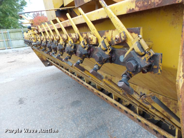 image for item DB9943 Etnyre chip spreader