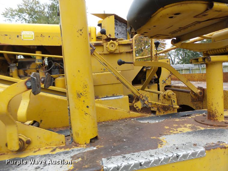 image for item DB9943 Etnyre chip spreader