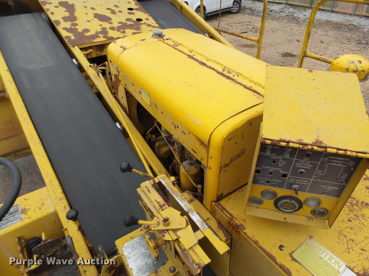 image for item DB9943 Etnyre chip spreader