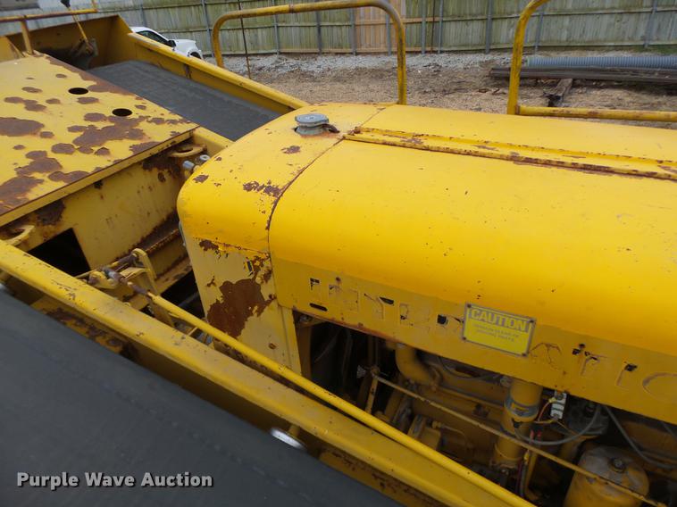 image for item DB9943 Etnyre chip spreader