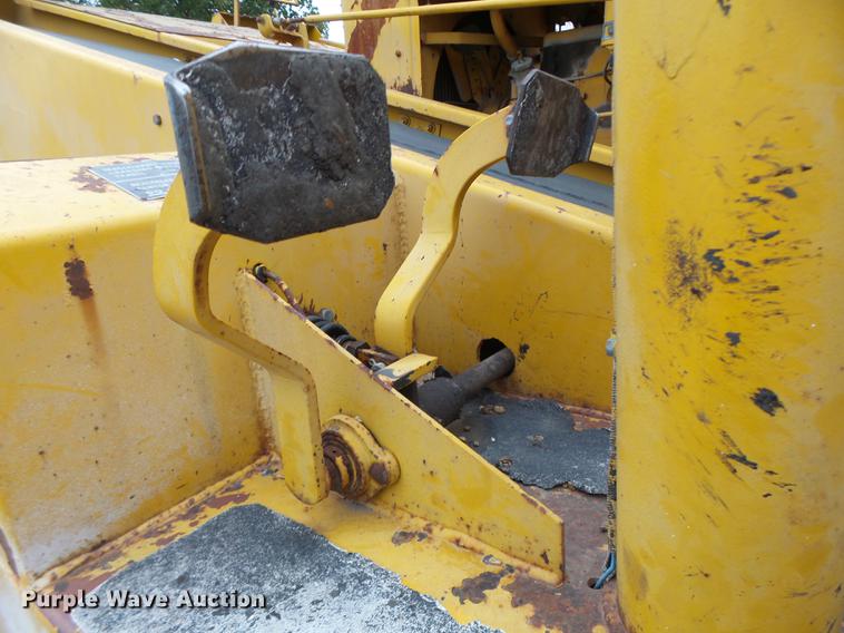 image for item DB9943 Etnyre chip spreader