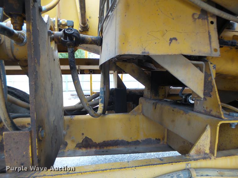 image for item DB9943 Etnyre chip spreader