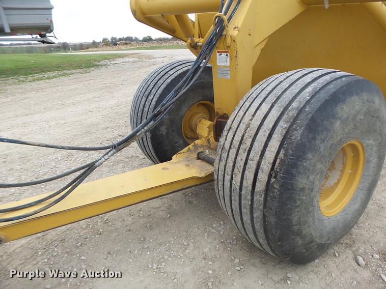 image for item DB9947 2013 Ashland I-130XL2 pan scraper