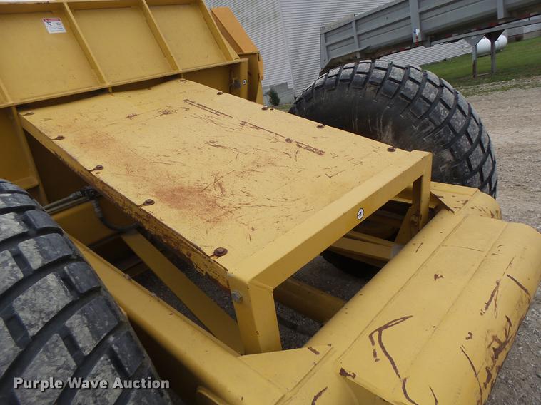 image for item DB9947 2013 Ashland I-130XL2 pan scraper