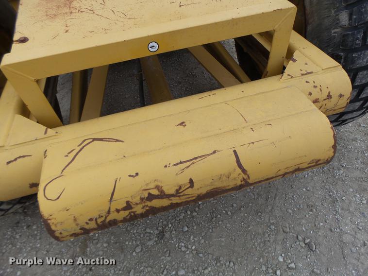 image for item DB9947 2013 Ashland I-130XL2 pan scraper