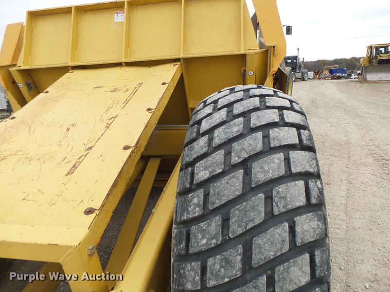 image for item DB9947 2013 Ashland I-130XL2 pan scraper