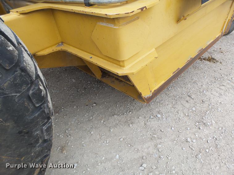 image for item DB9947 2013 Ashland I-130XL2 pan scraper