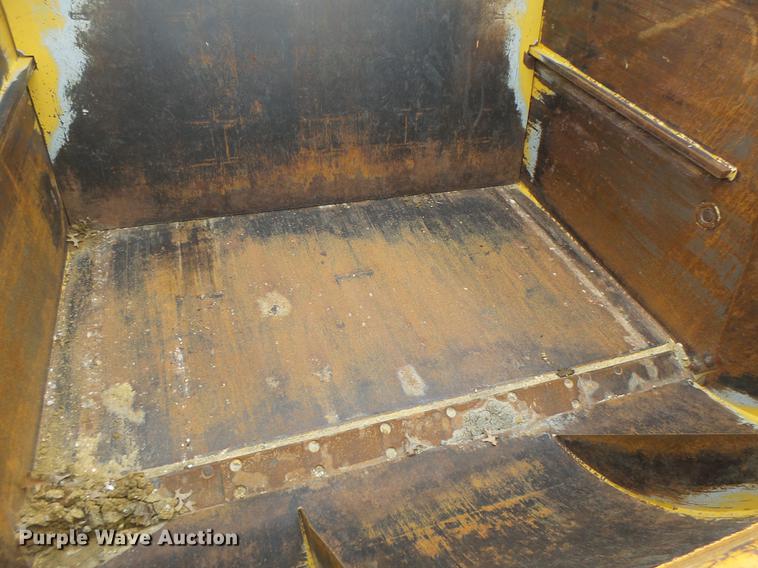 image for item DB9947 2013 Ashland I-130XL2 pan scraper