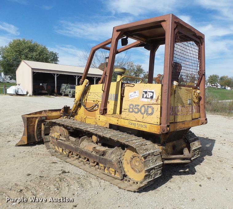 image for item DB9962 1991 Case 850D Long Track dozer