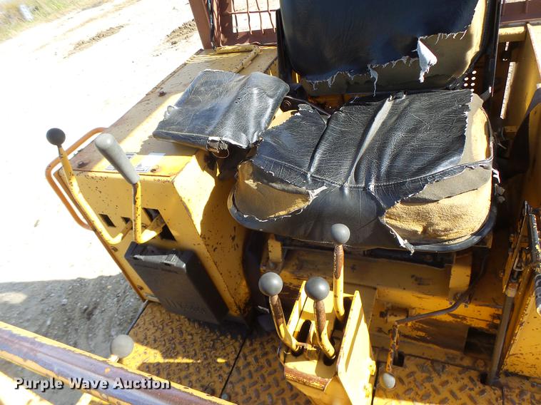 image for item DB9962 1991 Case 850D Long Track dozer