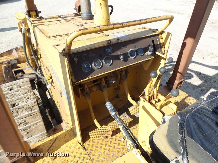 image for item DB9962 1991 Case 850D Long Track dozer
