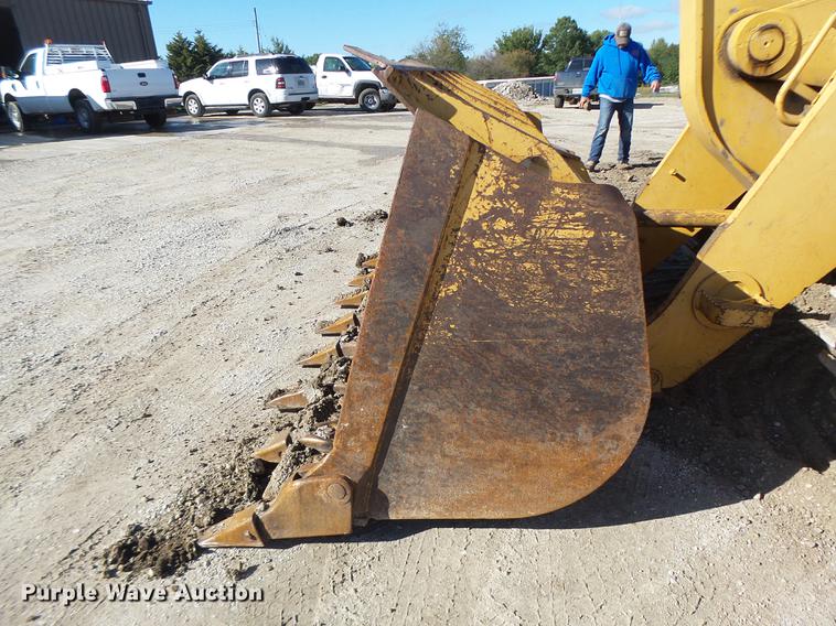 image for item DB9979 2002 Caterpillar 963C track loader