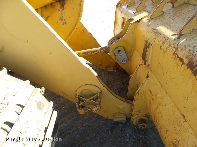 image for item DB9979 2002 Caterpillar 963C track loader
