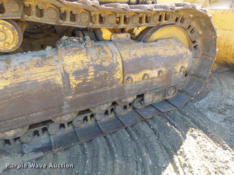 image for item DB9979 2002 Caterpillar 963C track loader
