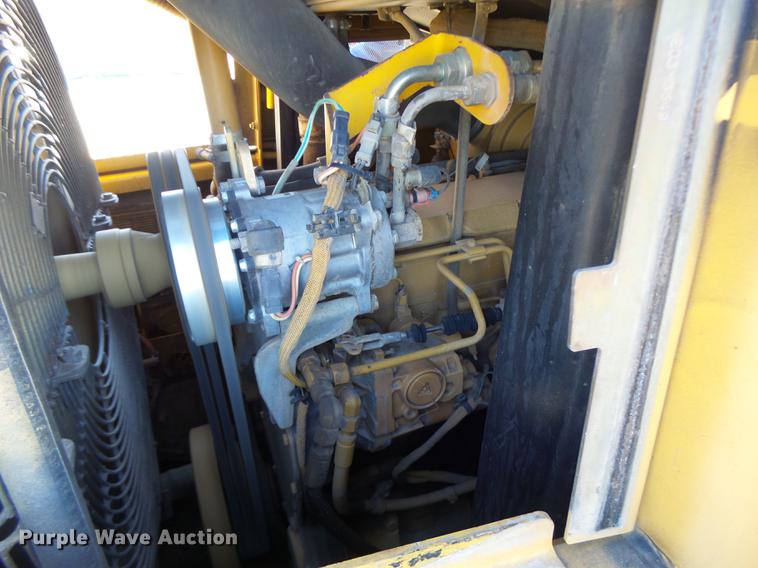 image for item DB9979 2002 Caterpillar 963C track loader