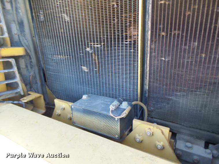 image for item DB9979 2002 Caterpillar 963C track loader